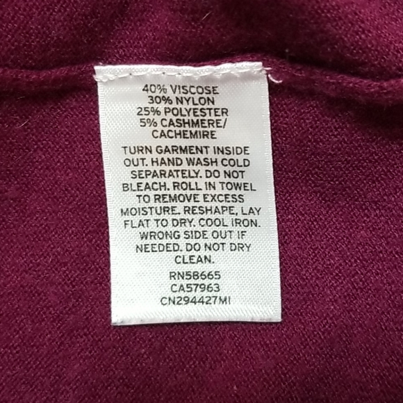 Caslon burgundy rivet cashmere sweater! Sz… - Picture 5 of 11